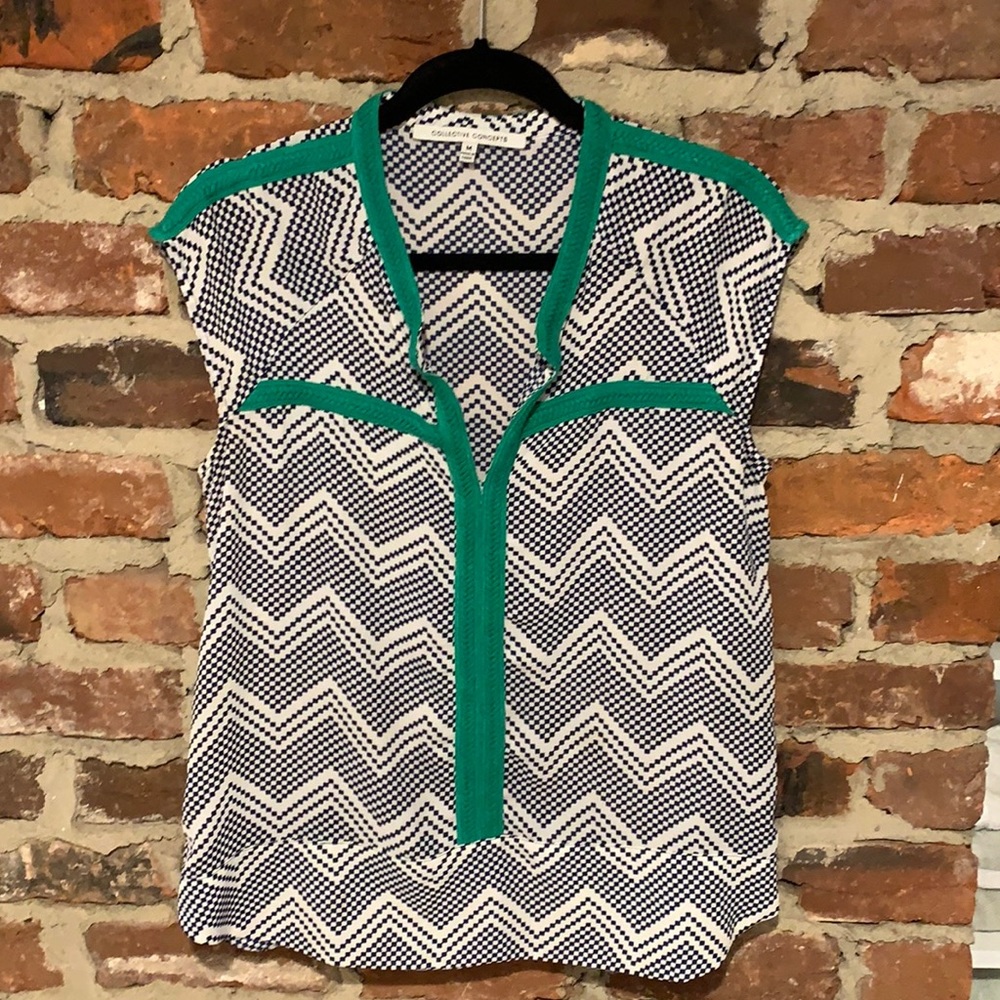 Collective Concepts Short Sleeve Blouse